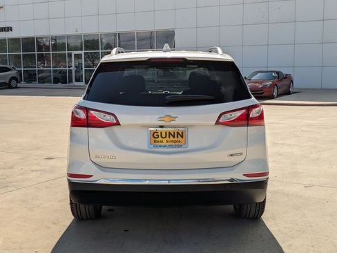 Used 2018 Chevrolet Equinox Premier image 4