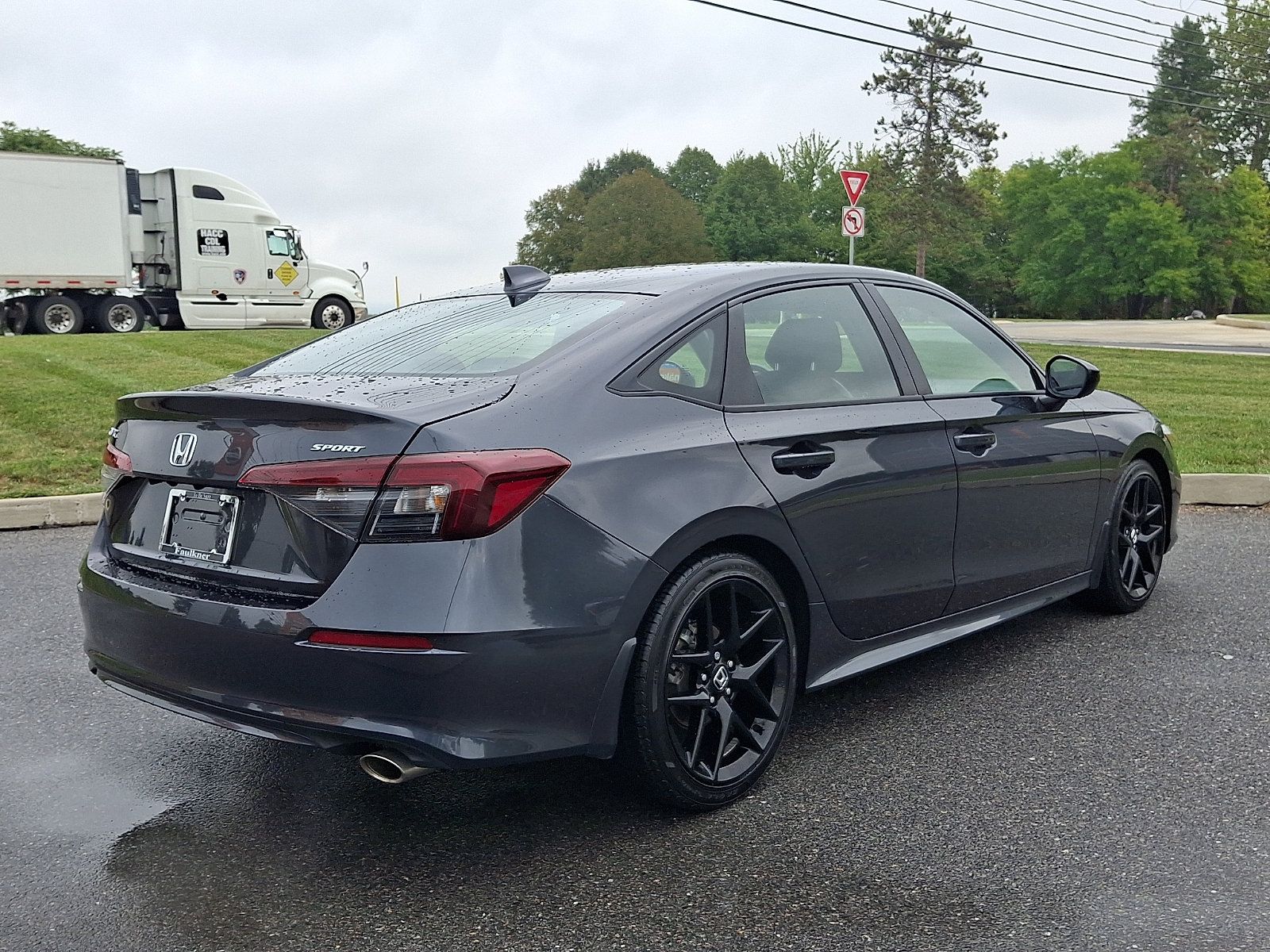 Used 2025 Honda Civic Sport image 6