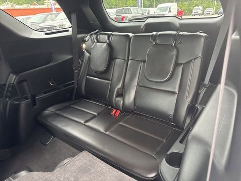 Used 2023 Ford Explorer ST image 31