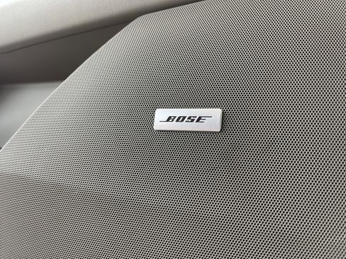 Used 2013 Cadillac XTS Platinum image 16