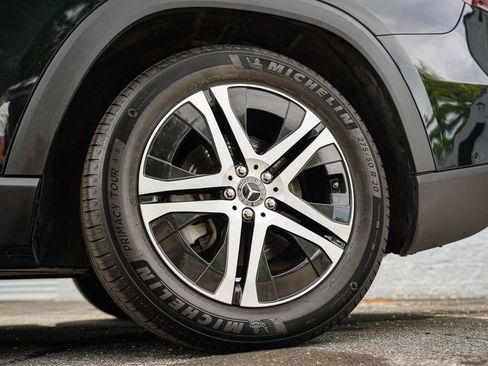 Used 2023 Mercedes-Benz GLS 450 4MATIC image 15