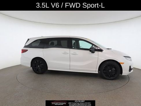 Used 2025 Honda Odyssey Sport-L image 24