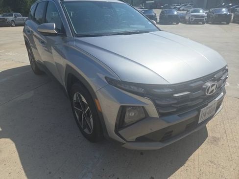 Used 2025 Hyundai Tucson SEL FWD image 17
