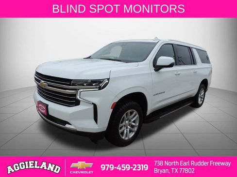 Certified 2022 Chevrolet Suburban LT w/ Luxury Package image 8