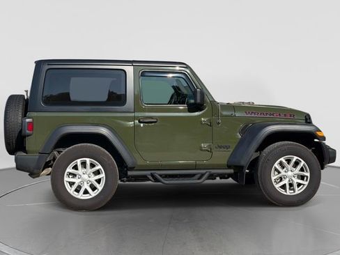 Used 2023 Jeep Wrangler Sport AWD/4WD image 2