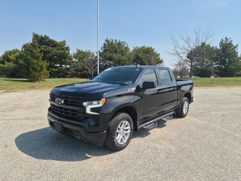 Used 2022 Chevrolet Silverado 1500 RST AWD/4WD image 1