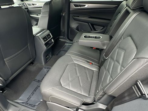 New 2026 Volkswagen Atlas Cross Sport SE image 24
