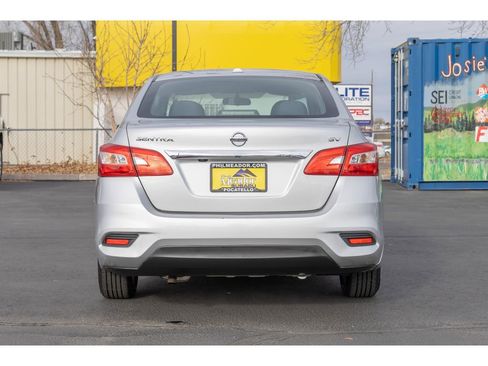 Used 2019 Nissan Sentra SV image 4