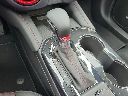 Used 2025 Chevrolet Blazer RS w/ Enhanced Convenience Package image 7