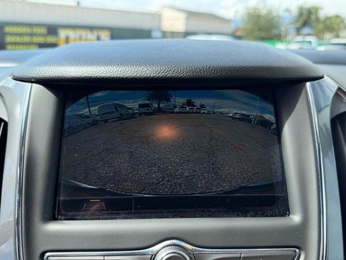 Used 2019 Chevrolet Cruze LT w/ Convenience Package FWD image 39