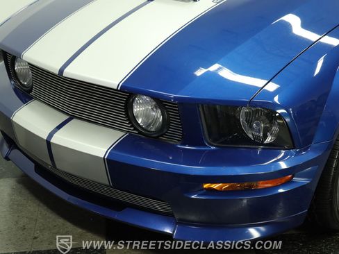 Used 2009 Ford Mustang GT RWD image 19