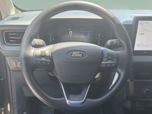 Used 2025 Ford Maverick XL w/ Equipment Group 102A AWD/4WD image 12