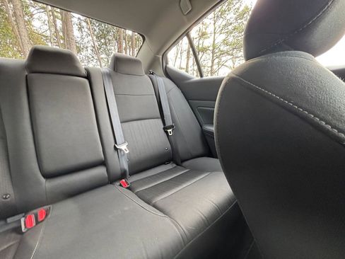 Used 2025 Nissan Altima 2.5 SV image 38