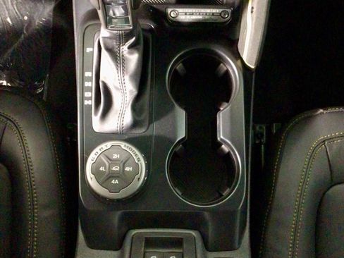 New 2025 Ford Bronco Badlands w/ Sasquatch Package image 26