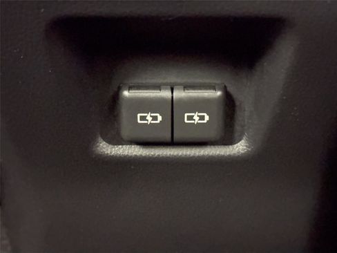 Certified 2024 Toyota RAV4 XLE w/ Convenience Package image 36