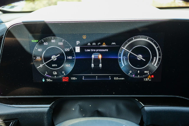 Used 2025 Kia Niro Wave FWD image 24