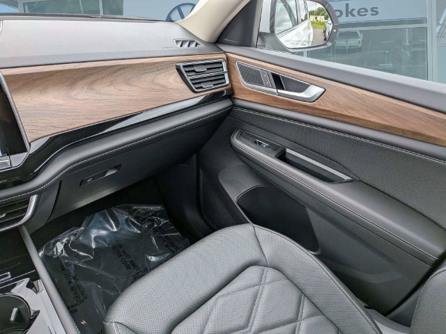 New 2026 Volkswagen Atlas SE FWD image 18