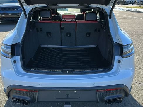 Used 2024 Porsche Macan Turbo image 26