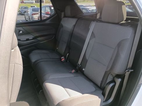 Used 2022 Chevrolet Traverse LT image 28