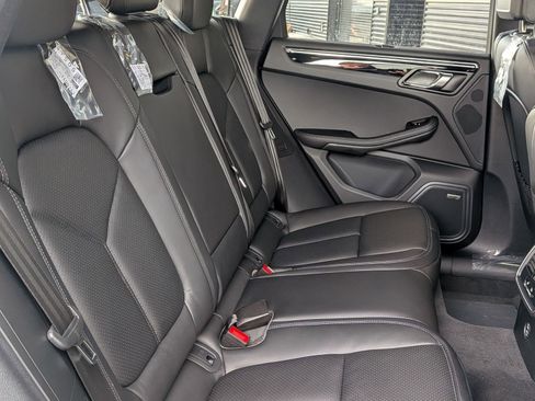 New 2026 Porsche Macan S image 22