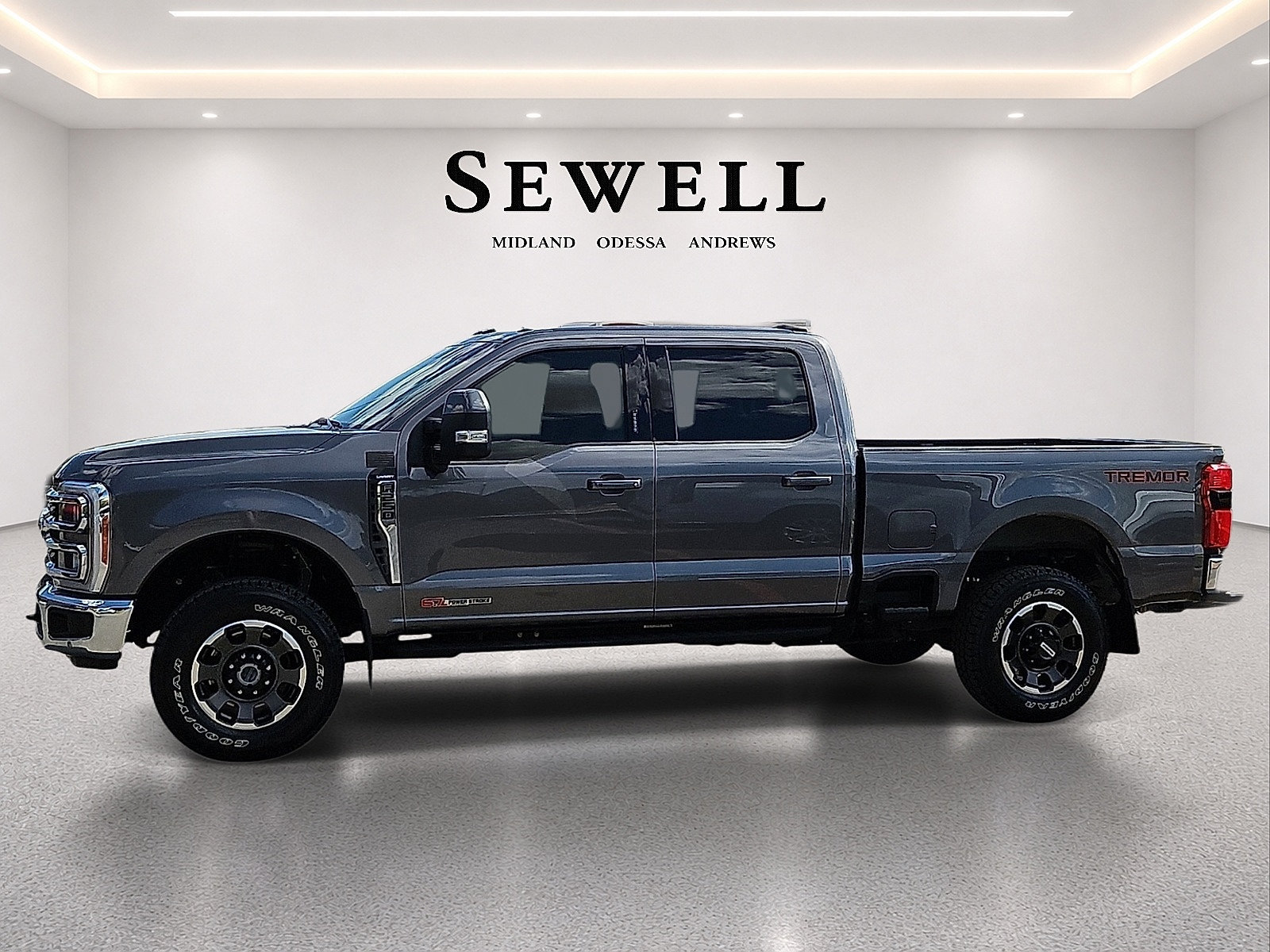 Used 2023 Ford F250 Lariat w/ Lariat Ultimate Package AWD/4WD image 2