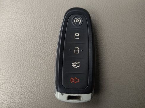 Used 2017 Ford Escape Titanium FWD image 32