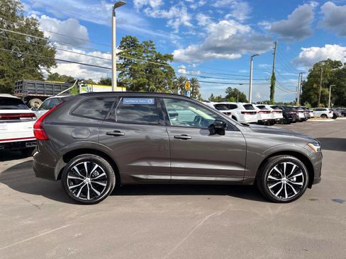 Certified 2025 Volvo XC60 B5 Plus image 6