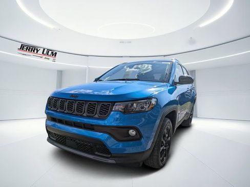 New 2026 Jeep Compass Latitude image 6