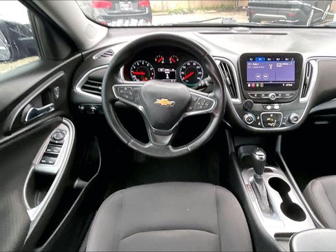 Used 2020 Chevrolet Malibu RS FWD image 6