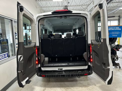 Used 2026 Ford Transit 350 XLT image 7