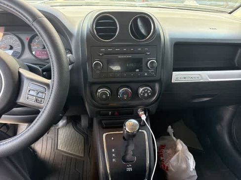 Used 2014 Jeep Compass Sport AWD/4WD image 5