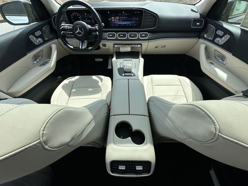 New 2026 Mercedes-Benz GLS 450 4MATIC image 28