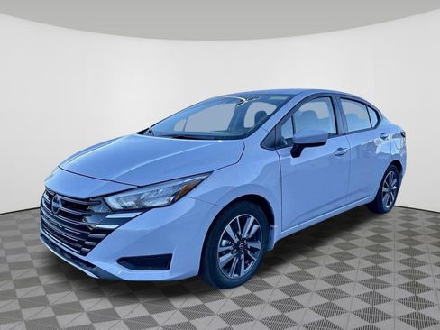 Used 2025 Nissan Versa SV w/ Trunk Package FWD image 14