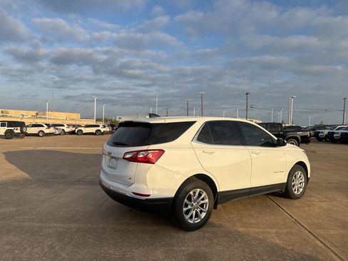 Used 2020 Chevrolet Equinox LT w/ LPO, Floor Liner Package image 19