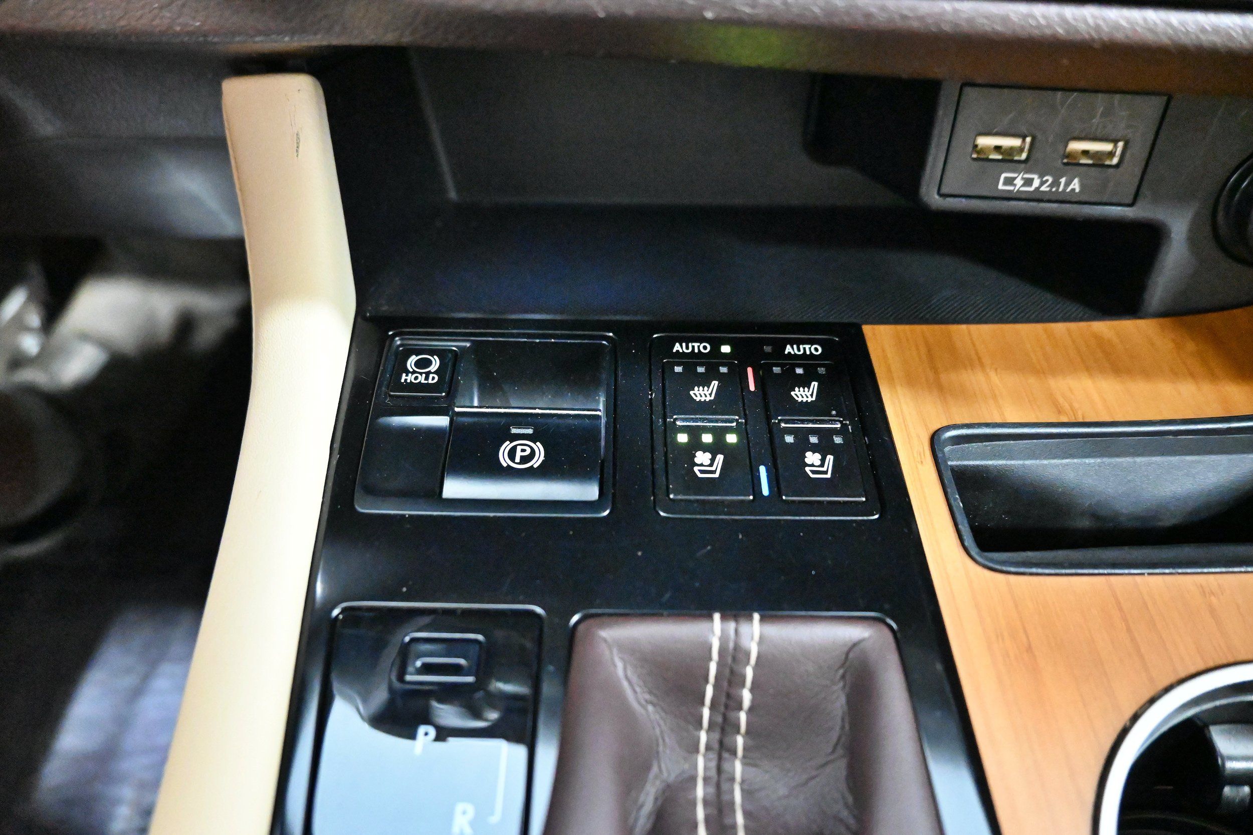 Used 2020 Lexus RX 350 AWD w/ Premium Package image 17