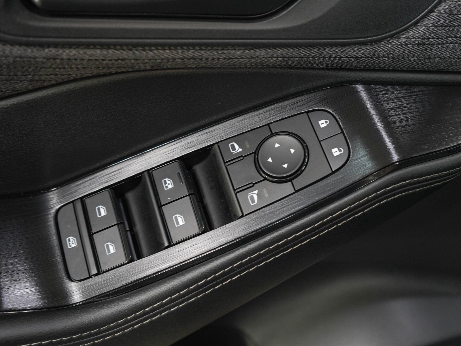 Used 2021 Nissan Rogue S FWD image 20