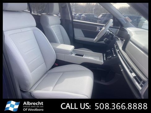 Used 2025 Hyundai Santa Fe Limited image 22