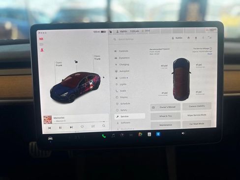 Used 2021 Tesla Model 3 Performance image 30