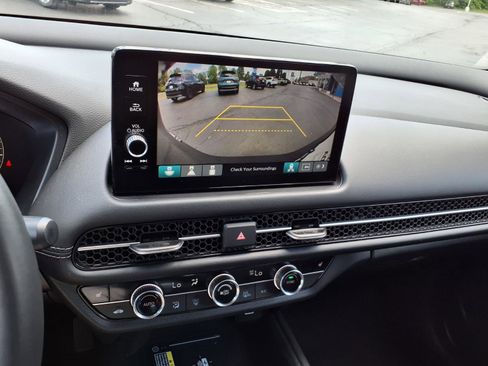 Certified 2024 Honda HR-V EX-L image 17
