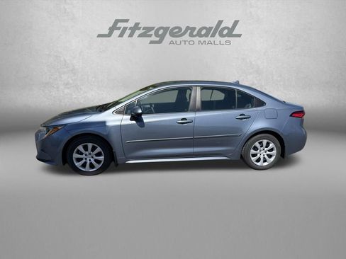 Used 2021 Toyota Corolla LE FWD image 4
