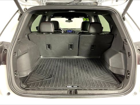 Used 2024 Chevrolet Equinox RS w/ RS Leather Package FWD image 36