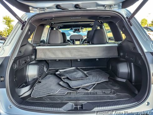 Certified 2025 Subaru Forester Premium AWD/4WD image 19