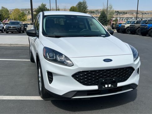 Certified 2022 Ford Escape SE AWD/4WD image 4
