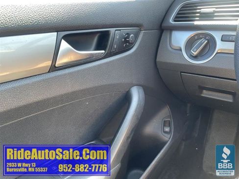 Used 2012 Volkswagen Passat 2.5 S FWD image 31