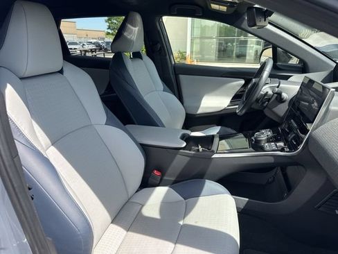 Used 2023 Subaru Solterra AWD image 27
