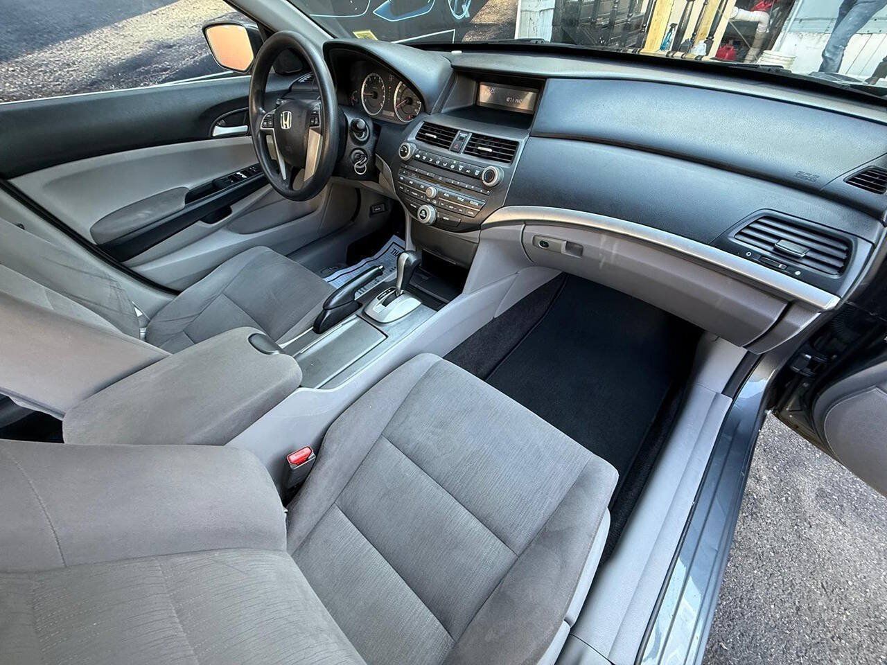 Used 2012 Honda Accord LX image 5