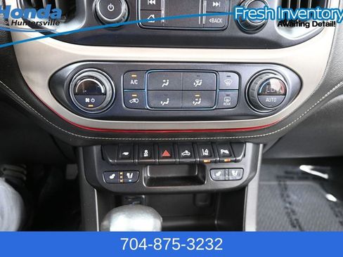 Used 2022 GMC Canyon Denali RWD image 25