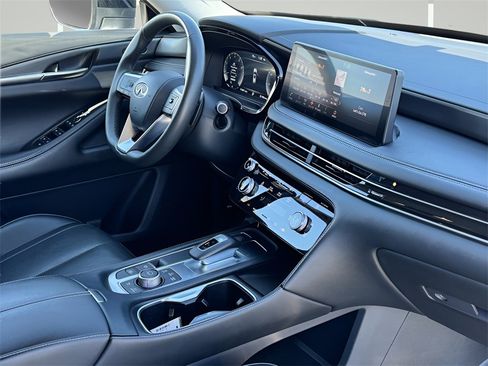 Used 2024 INFINITI QX60 Luxe image 6