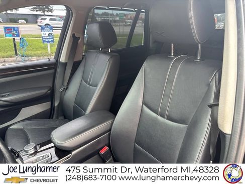 Used 2017 BMW X3 sDrive28i w/ Technology Package RWD image 14