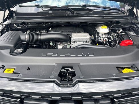 New 2026 RAM 1500 Big Horn AWD/4WD image 10